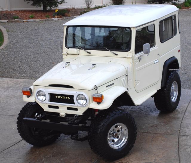 1978 White Toyota Land Cruiser SUV