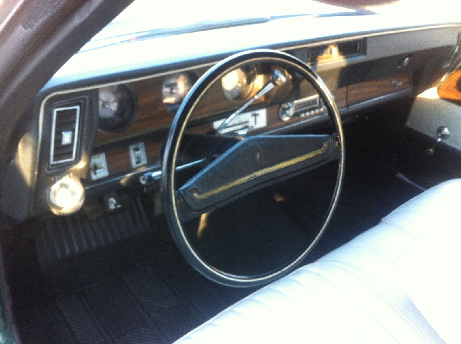 1971 Green Oldsmobile Cutlass Convertible