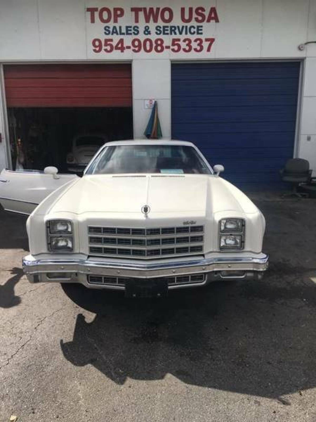 1977 White Chevrolet Monte Carlo Coupe