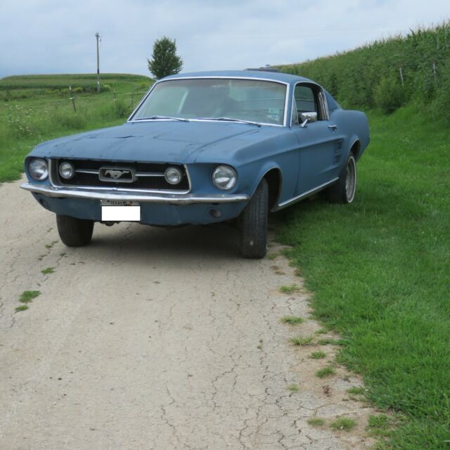 1967 acapulco blue Ford Mustang Fastback
