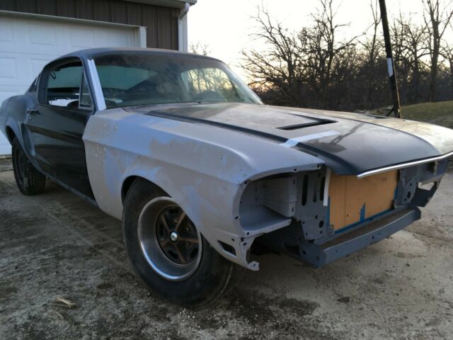 1968 acapulco blue Ford Mustang Fastback