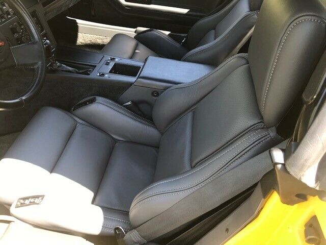 1986 Yellow Chevrolet Corvette Convertible