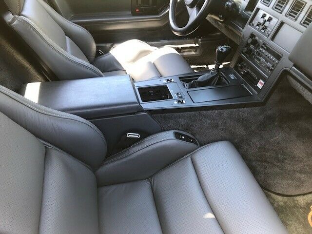 1986 Yellow Chevrolet Corvette Convertible