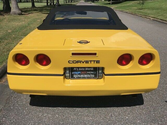 1986 Yellow Chevrolet Corvette Convertible