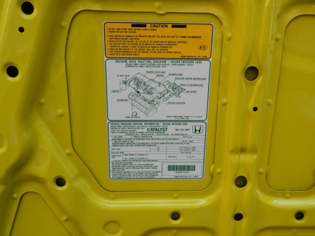 1990 RaCeTeK  YeLLoW Acura Integra