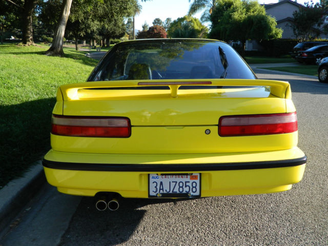 1990 RaCeTeK  YeLLoW Acura Integra