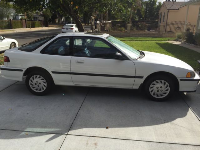1992 White Acura Integra Hatchback