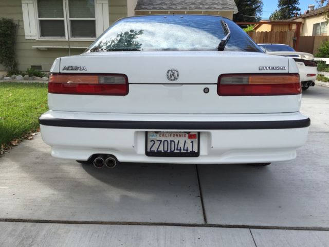 1992 White Acura Integra Hatchback