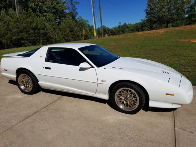 1991 White Pontiac Firebird