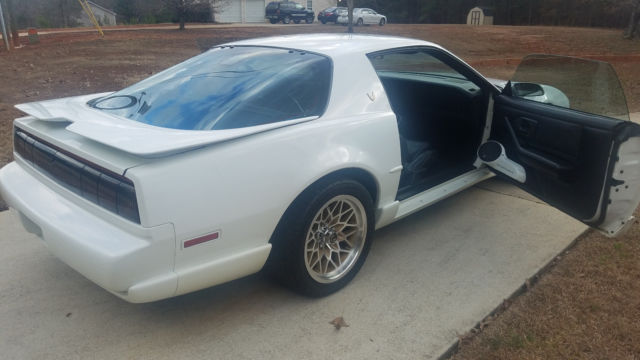 1991 White Pontiac Firebird