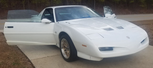 1991 White Pontiac Firebird