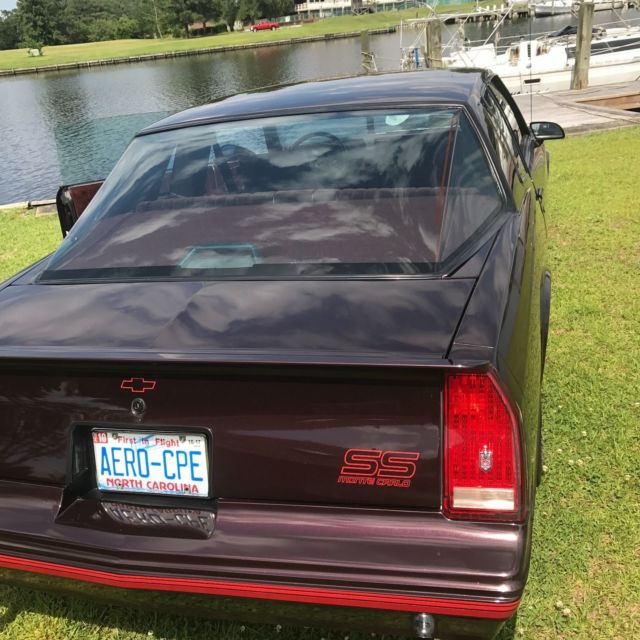 1987 Burgundy Chevrolet Monte Carlo Coupe
