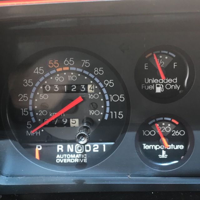 1987 Burgundy Chevrolet Monte Carlo Coupe