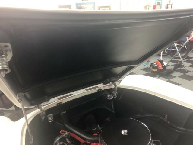 1954 White Chevrolet Corvette Convertible