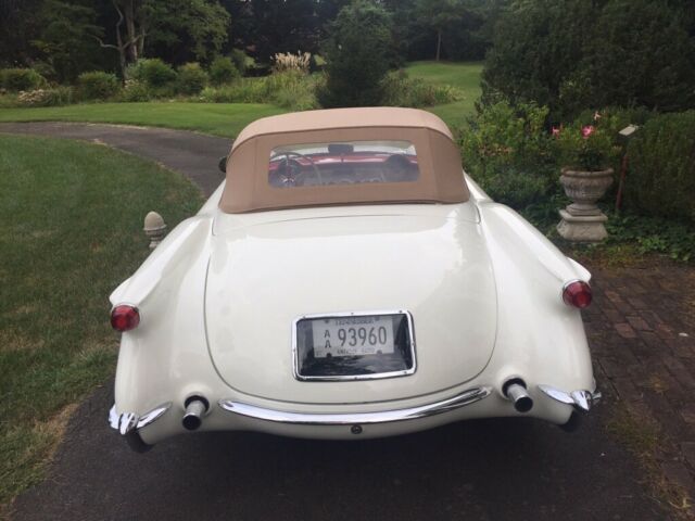 1954 White Chevrolet Corvette Convertible