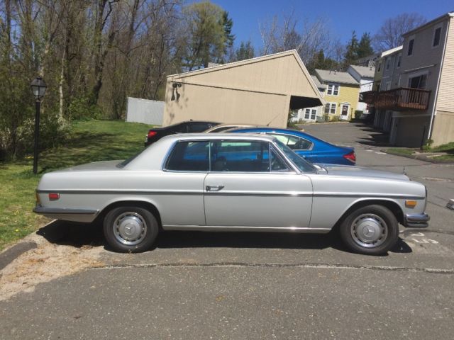 1972 Silver Mercedes-Benz 250C Coupe