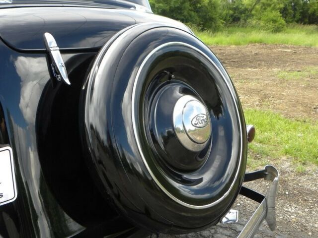 1936 Black Ford Model 68 Sedan