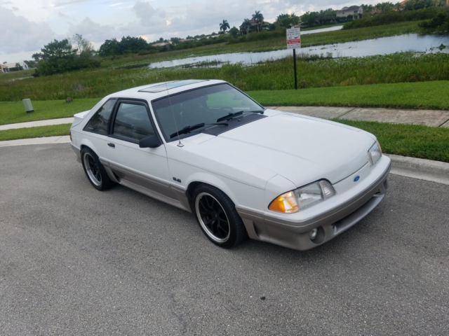 1991 White Ford Mustang Hatchback