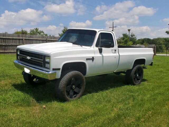 1985 White Chevrolet C/K Pickup 2500 Standard Cab Pickup