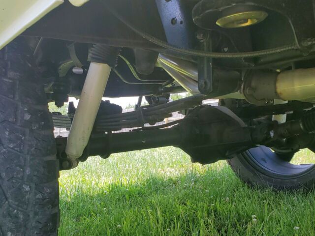 1985 White Chevrolet C/K Pickup 2500 Standard Cab Pickup