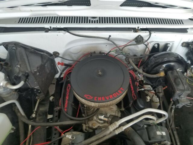 1985 White Chevrolet C/K Pickup 2500 Standard Cab Pickup