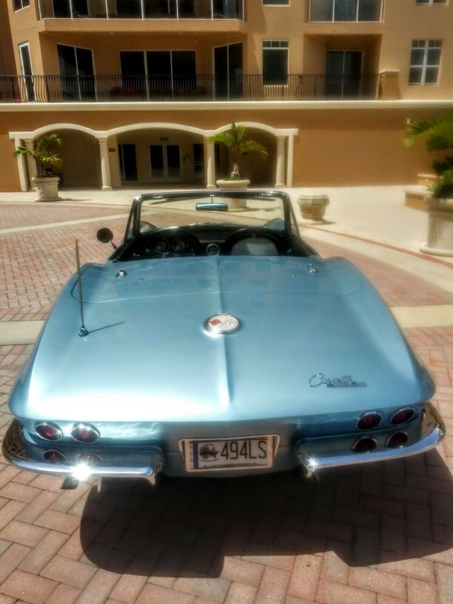 1963 Daytona blue Chevrolet Corvette