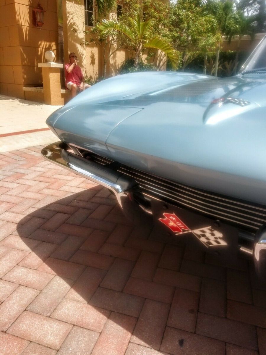 1963 Daytona blue Chevrolet Corvette