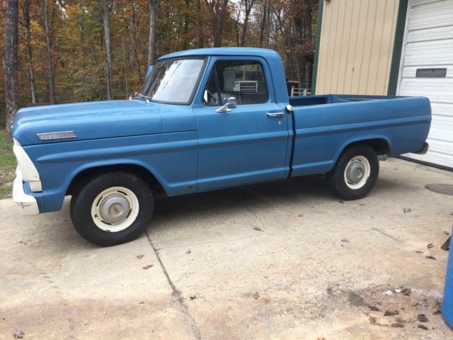 1967 Ford F-100