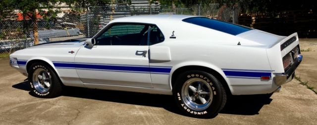 1970 White Ford Mustang Coupe