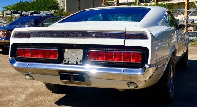 1970 White Ford Mustang Coupe