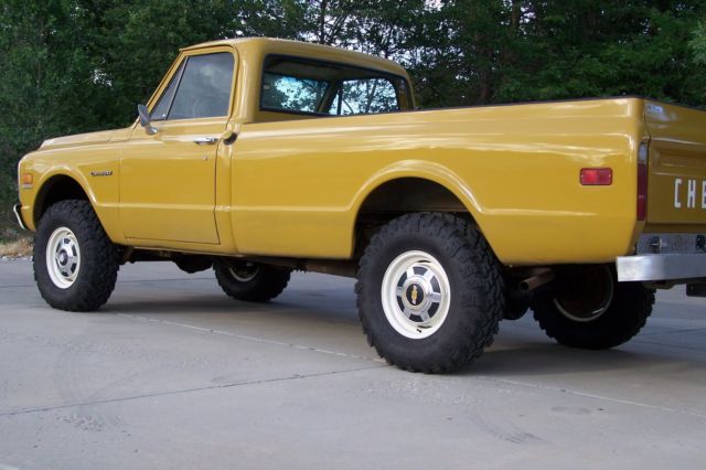 1971 Ochre Chevrolet C/K Pickup 2500 Standard Cab Pickup