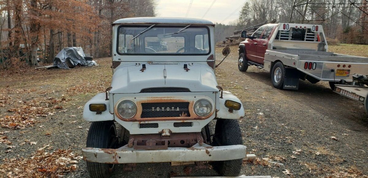 1971 Gray Toyota FJ Cruiser