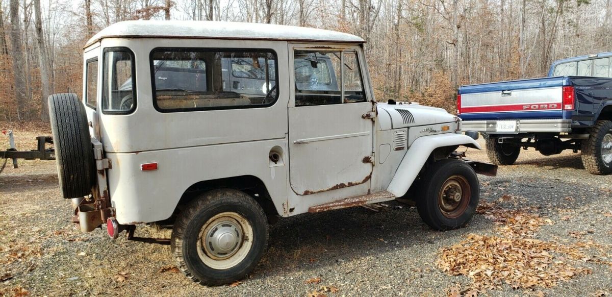 1971 Gray Toyota FJ Cruiser