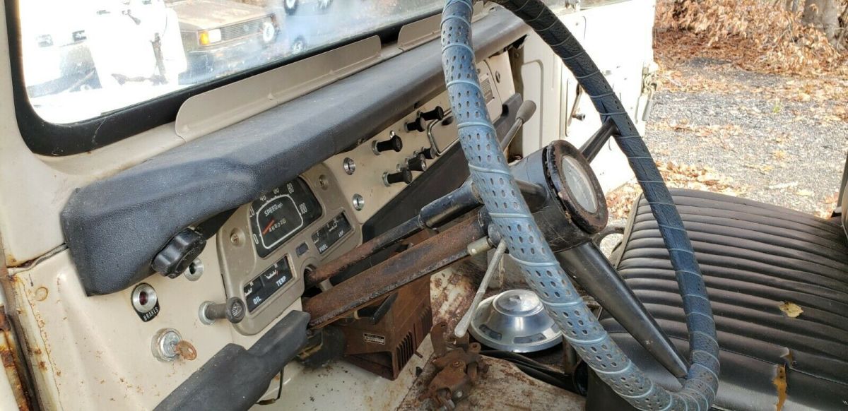 1971 Gray Toyota FJ Cruiser