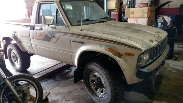 1982 Tan Toyota Pickup