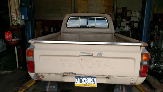 1982 Tan Toyota Pickup