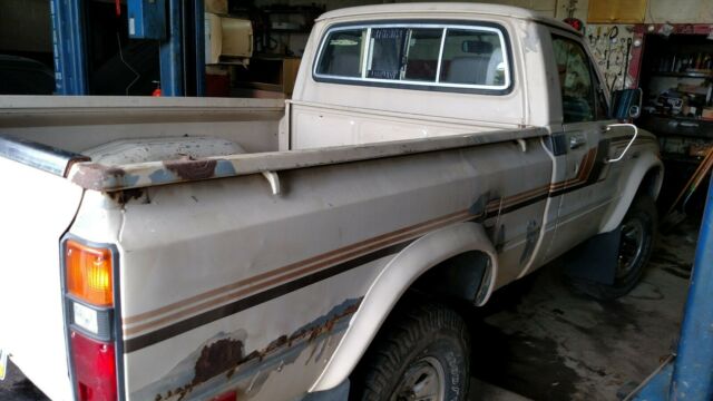 1982 Tan Toyota Pickup