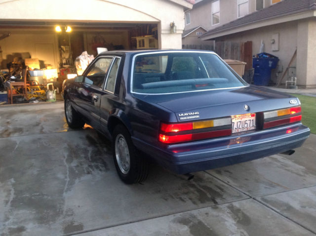 1986 Blue Ford Mustang Notchback