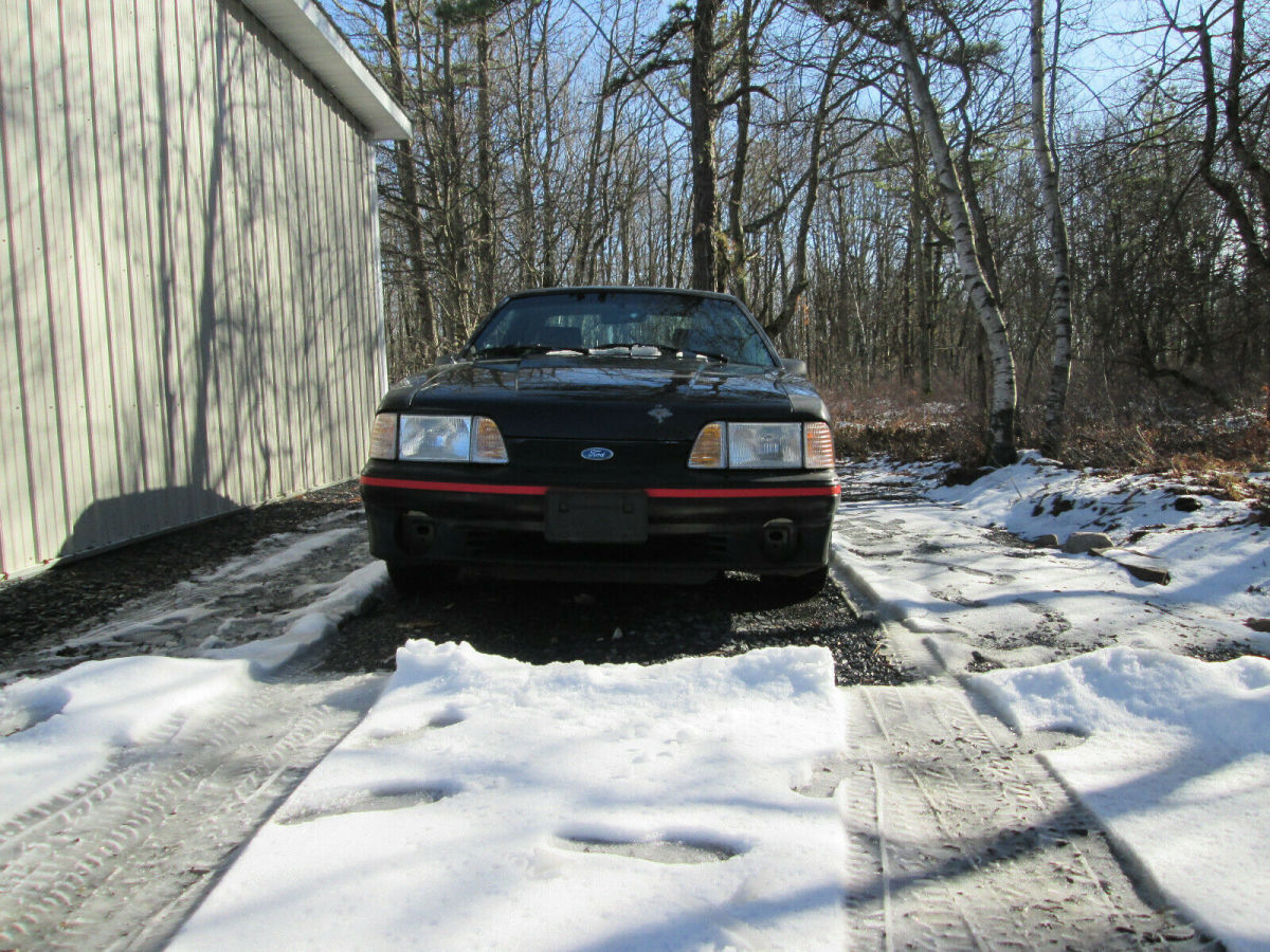1987 Black Ford Mustang Hatchback