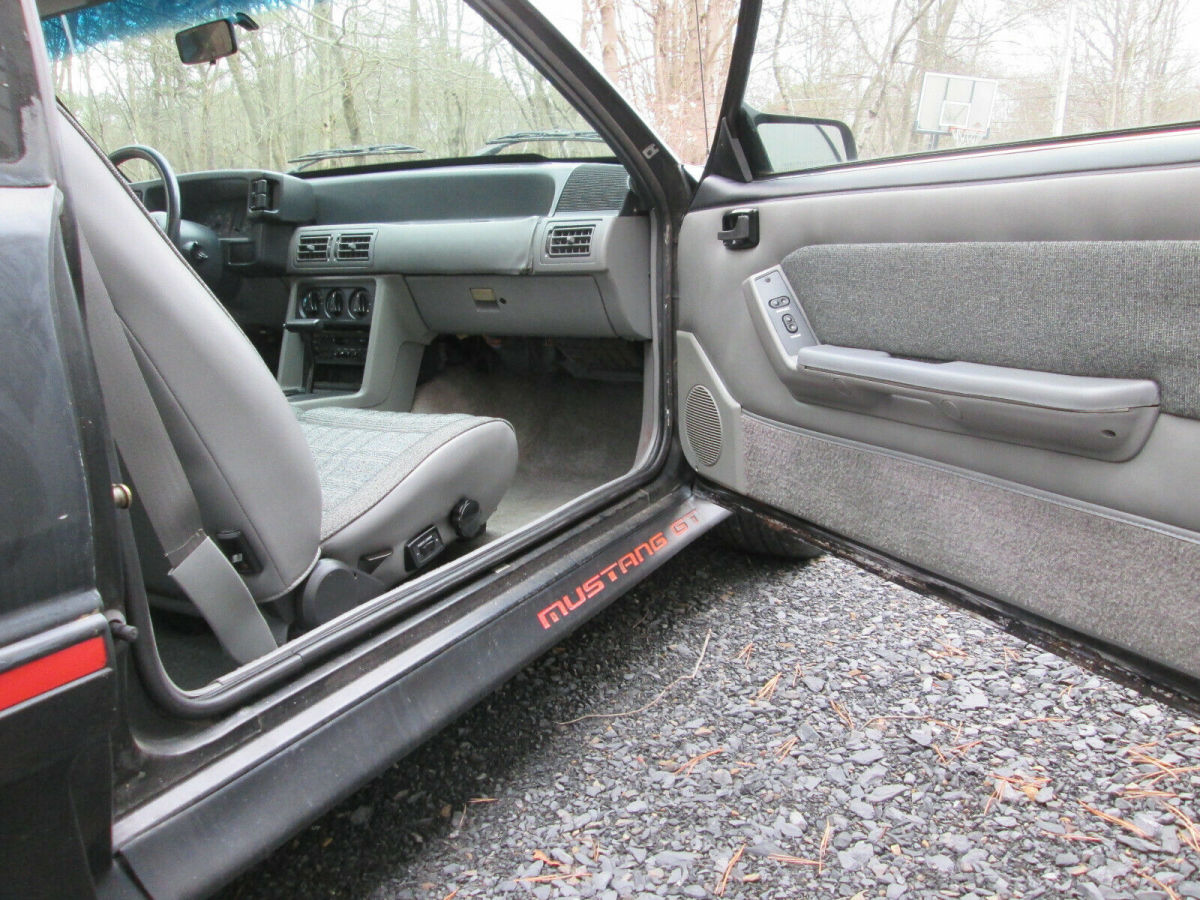 1987 Black Ford Mustang Hatchback