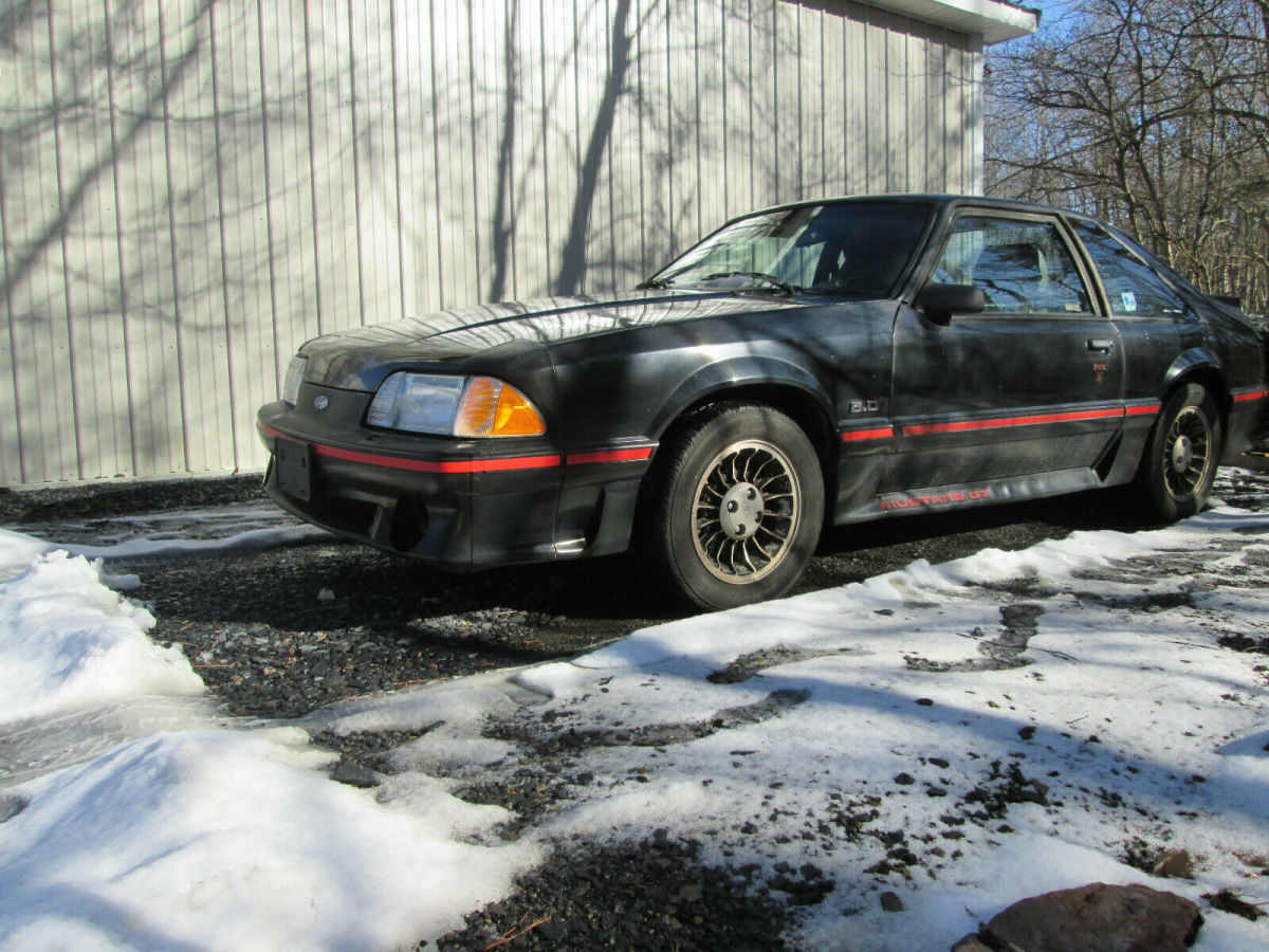 1987 Black Ford Mustang Hatchback