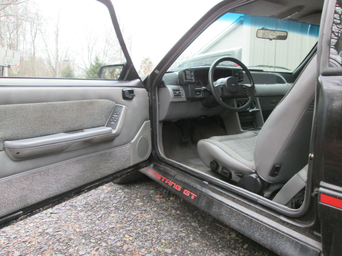 1987 Black Ford Mustang Hatchback