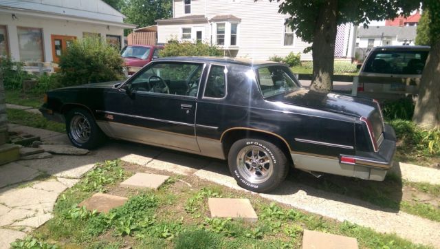 19870000 Black Oldsmobile 442 Coupe