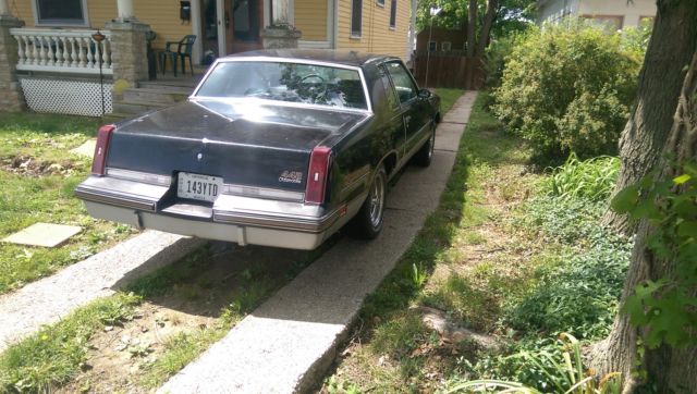 19870000 Black Oldsmobile 442 Coupe