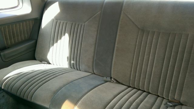 19870000 Black Oldsmobile 442 Coupe