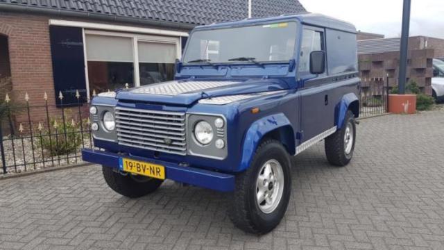 1988 Gray Land Rover Defender