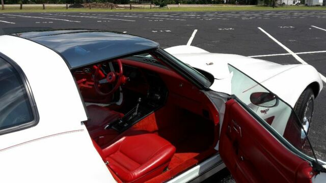 1979 White Chevrolet Corvette C3