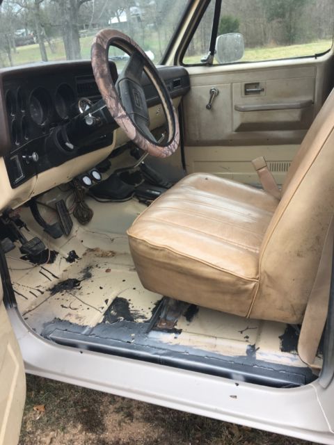 1985 Tan Chevrolet Blazer