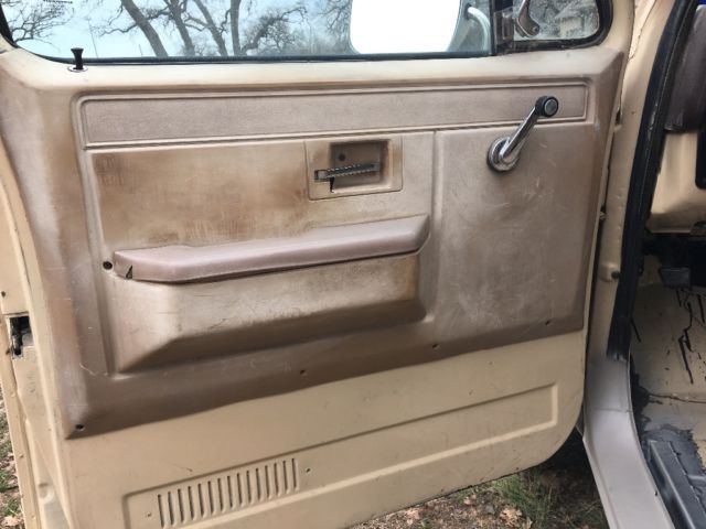 1985 Tan Chevrolet Blazer