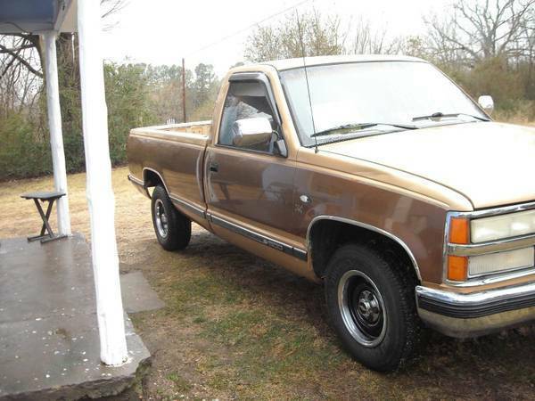 1990 Chevrolet Silverado 1500 Standard Cab Pickup